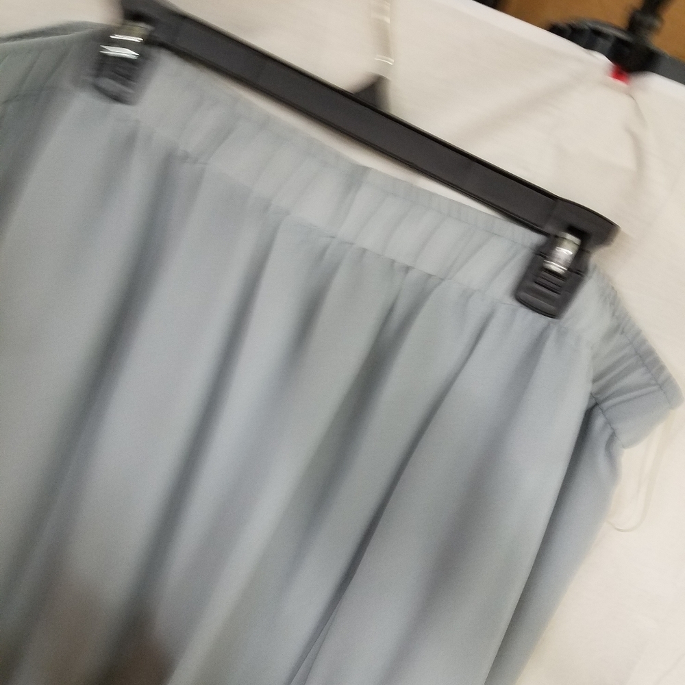 Off the Shoulder Gray Top 2X - Picture 4 of 6